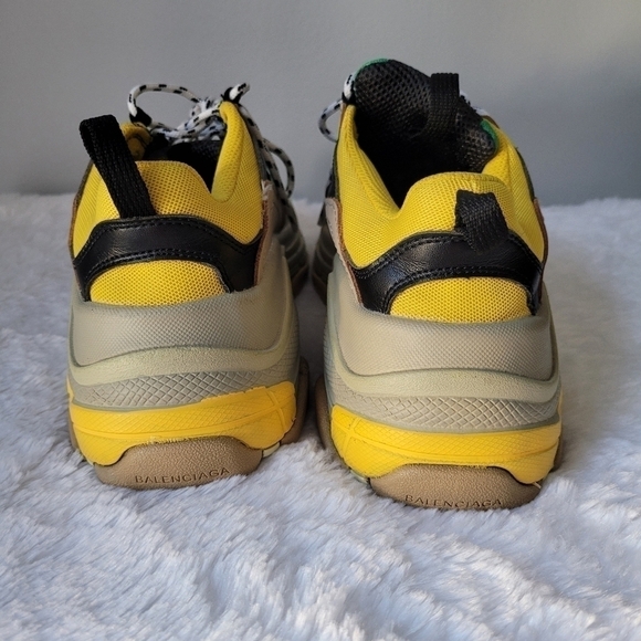 BALENCIAGA Triple S Sneakers - Picture 12 of 15